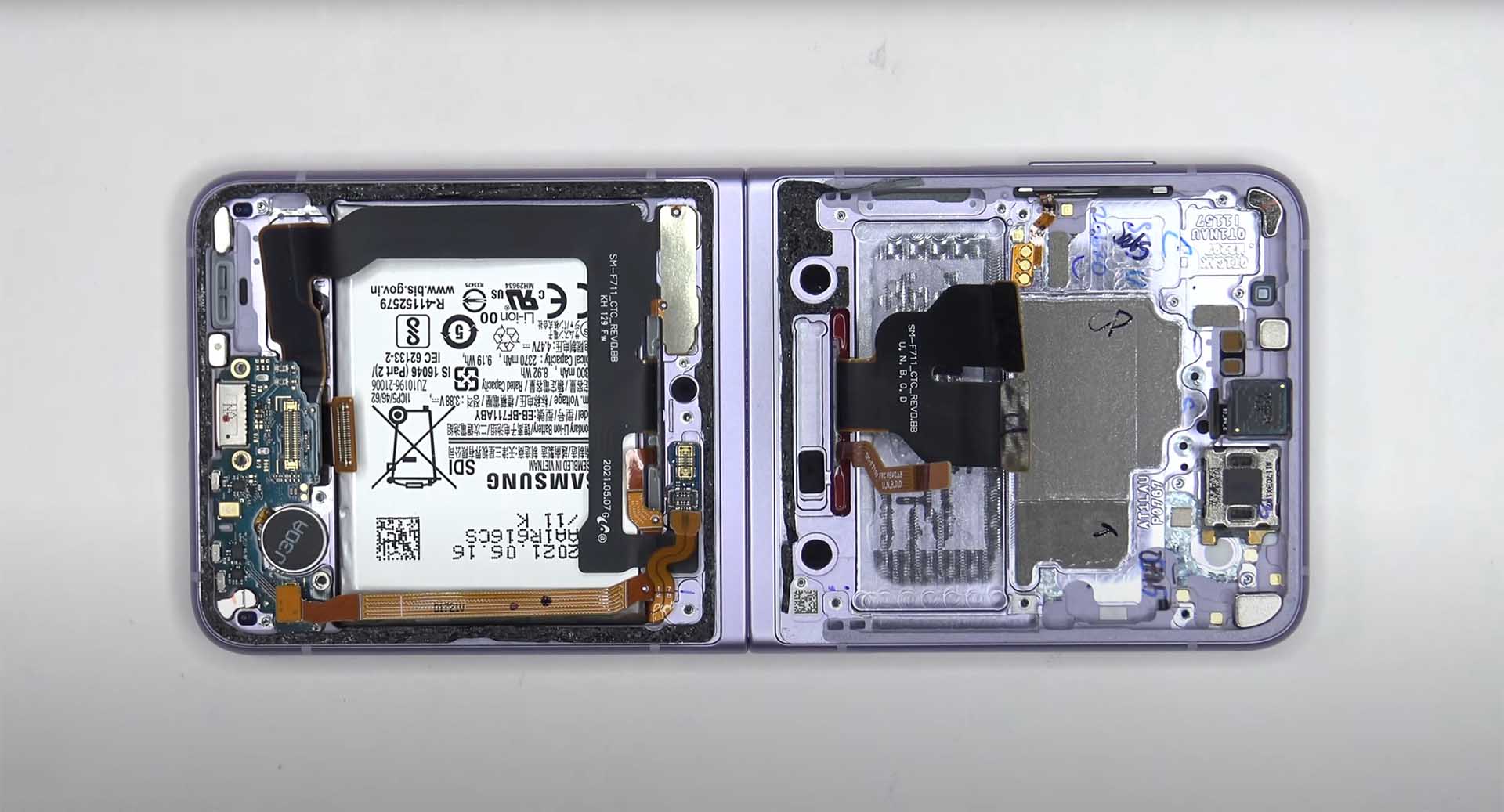 Samsung Galaxy Z Flip3 5G Battery