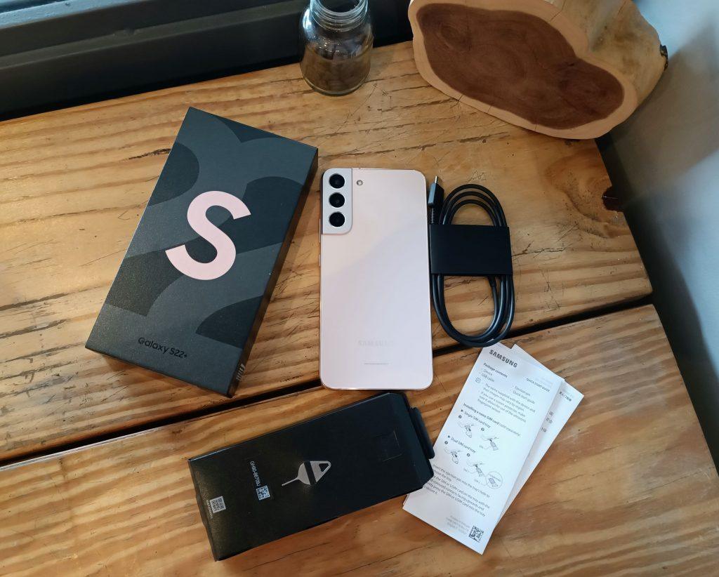 Samsung Galaxy S22+ 5G UnBox