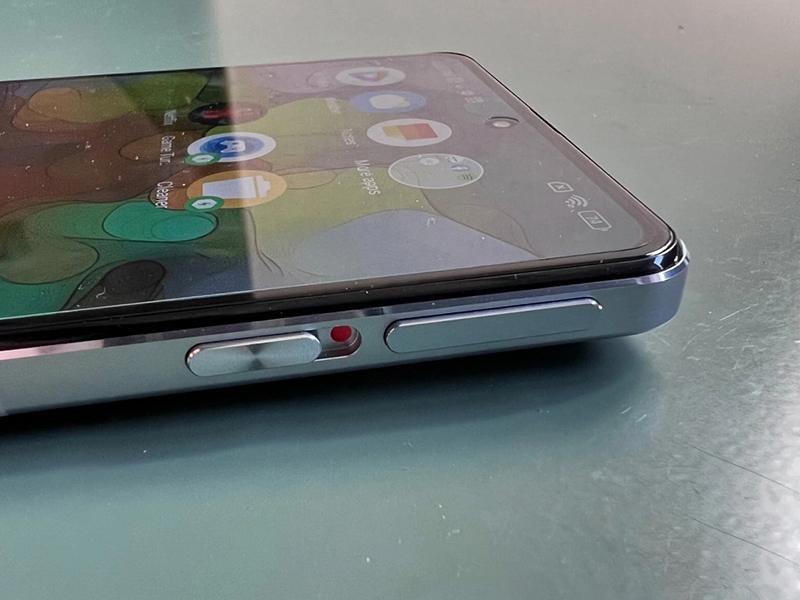 Xiaomi Poco F4 GT Display Top